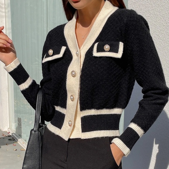 Classic Color Block Textured Faux Pearl Button Cardigan - Picture 6 of 9
